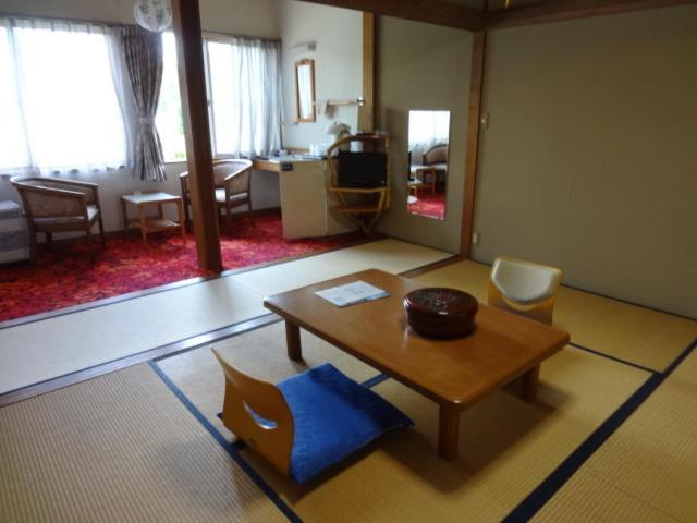 Ryokan Fujitomita Oshino Exterior photo